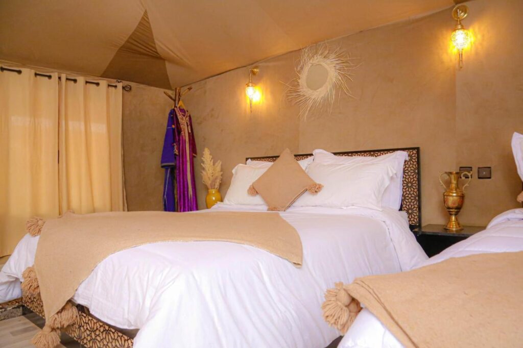 Luxury Desert Camp Stay – High-End Accommodation in the Sahara